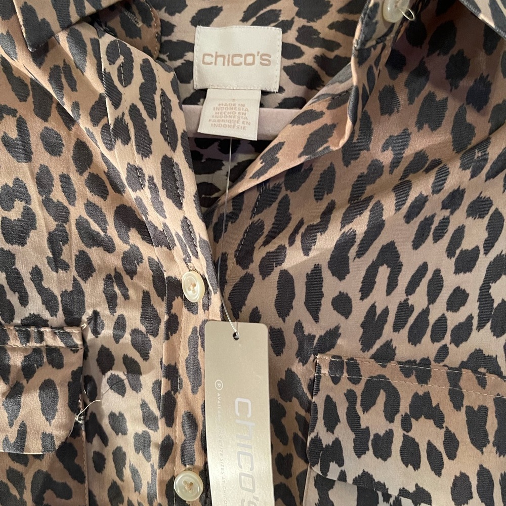 Size 1 Chico’s leopard blouse brand new